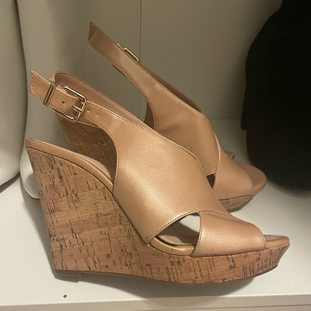 Jessica Simpson wedges